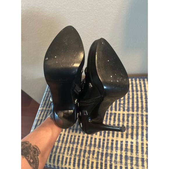 Colin Stuart Black Leather Studded Platform Heels - Picture 10 of 10